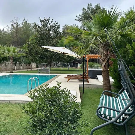 Ultra Luex Tarihi Villa *