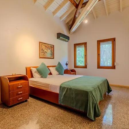 Villa Sarob Ultraluex Tasev Yenice (Menderes)