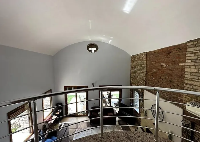 Vilă Ultra Luex Tarihi *